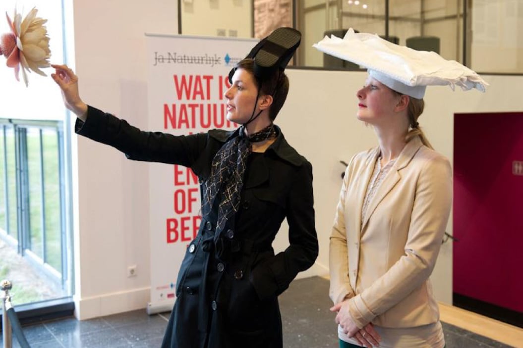 Documentatie van de tentoonstelling 'Ja Natuurlijk · How art saves the World', GEM / Gemeentemuseum Den Haag, 2013